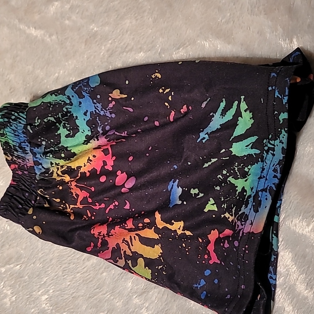 Shorts - Picture 2 of 3